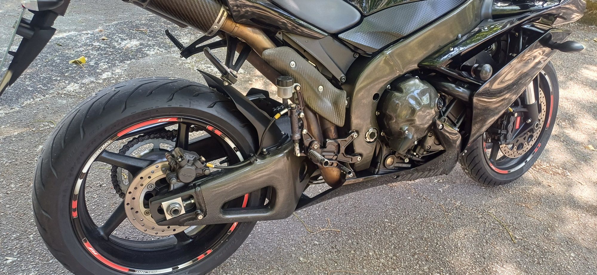 Vendo Yamaha r1 rn19