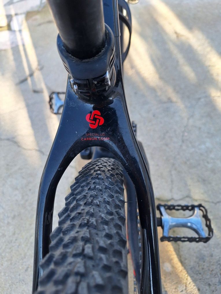 Bicicleta coluer poison carbono 27,5
