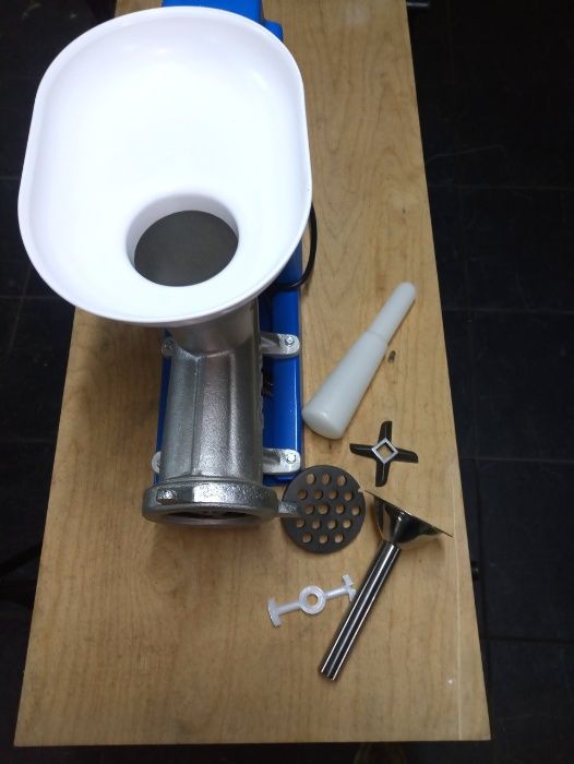 Máquina de cortar carne para chouriças e encher fumeiro #32