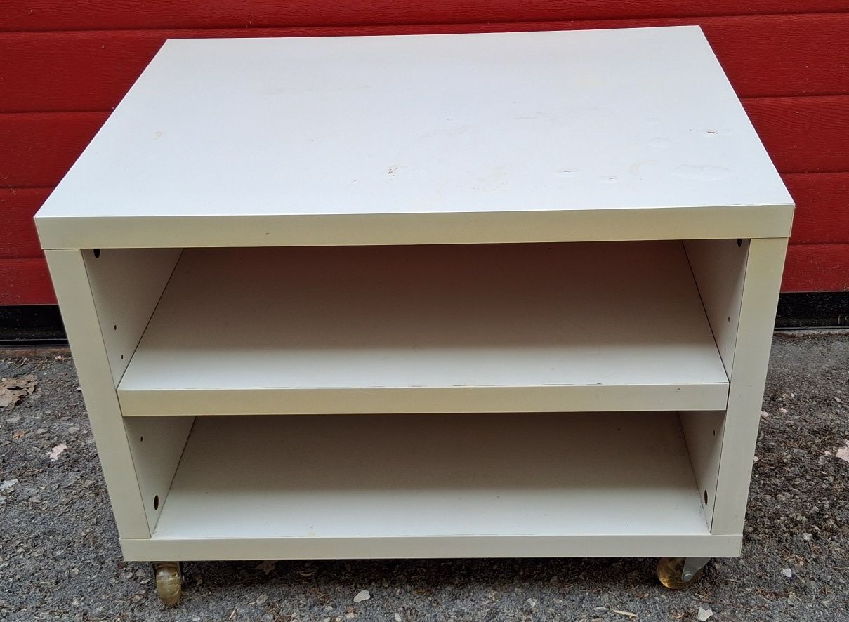 Mesa de Cabeceira - IKEA
