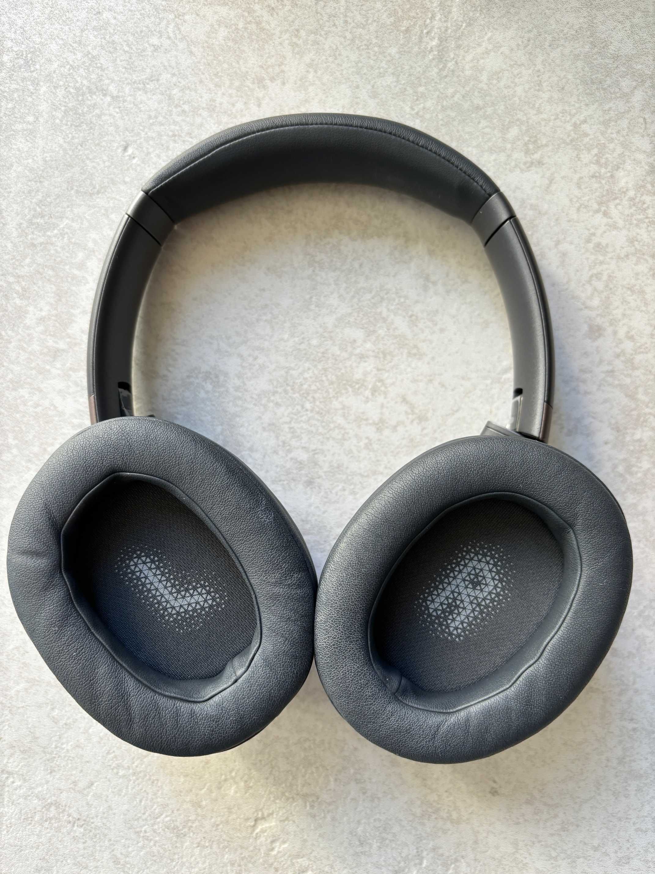 Słuchawki JBL Everest 710