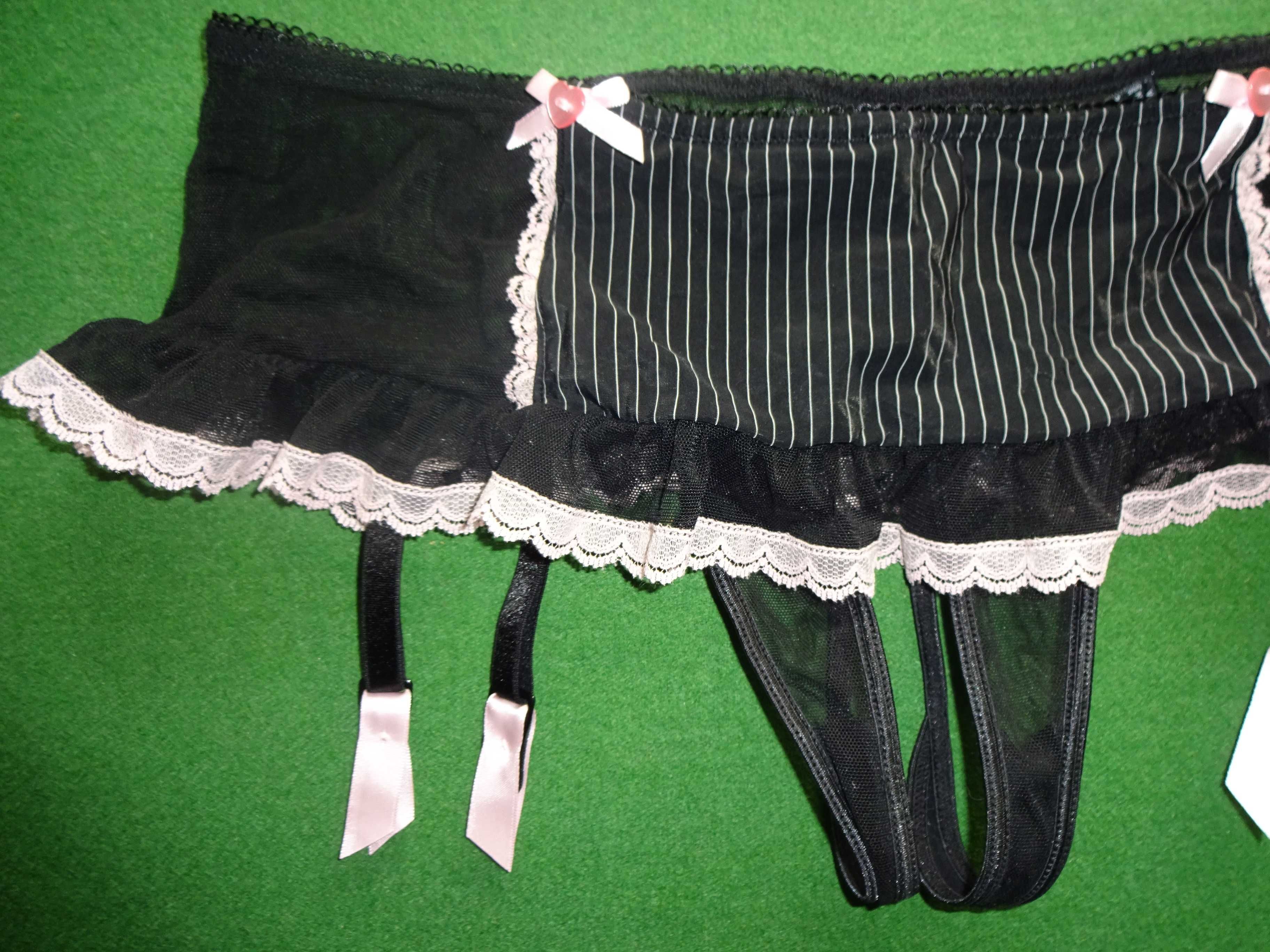 ANN SUMMERS czarny pas do pończoch ze stringami z otworem L