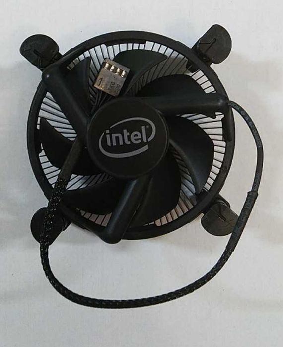 Новий боксовий кулер для процесора Intel 1200/115x Cooler Master Black