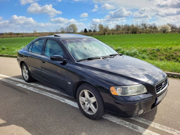 Volvo S60 2.4 benz. 170km - ogłoszenie prywatne