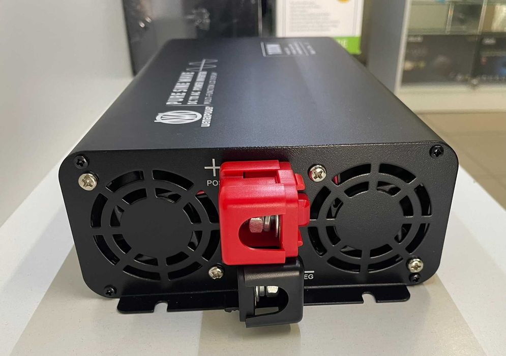 Інвертор чистый синус WeMax 12-220v 1000W номинал (IPS-2000S)