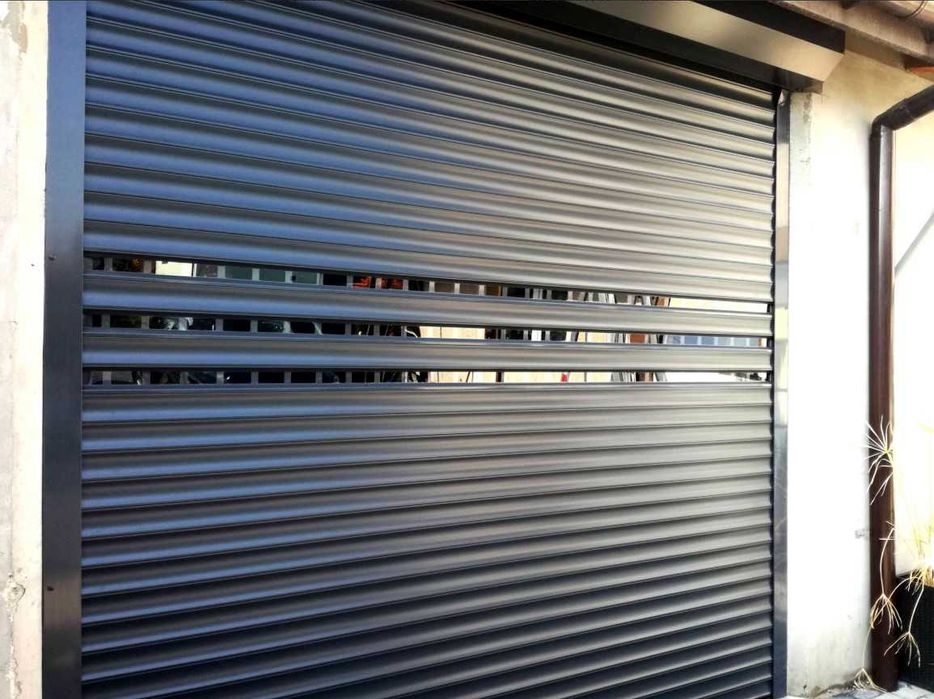 Brama rolowana przemysłowa