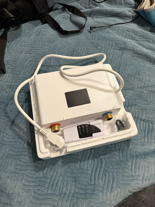 Aquecedor de água elétrico instantâneo