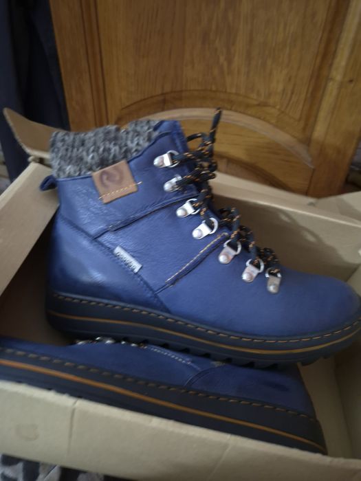 Продам жіночі зимові ботинки Nagaba