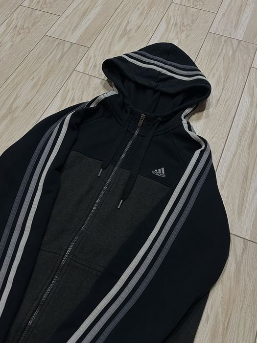 тепла кофта «adidas»