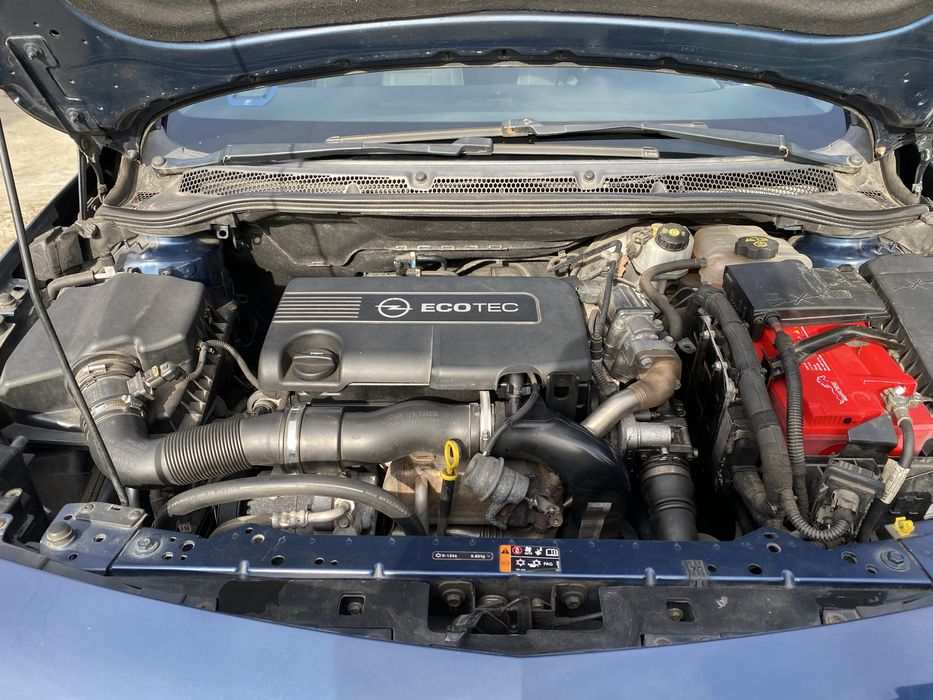 У продажі Opel astra 2011