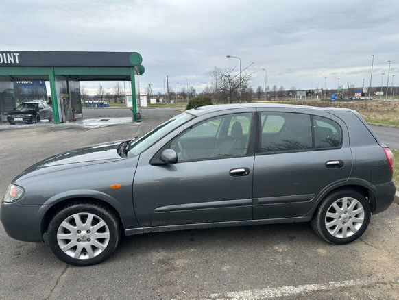 Nissan almera n16 1.8 benzyna