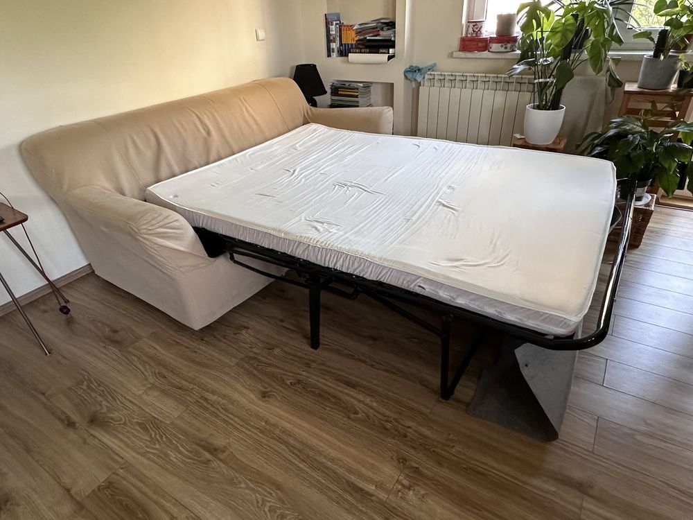 Sofa IKEA z funkcją spania
