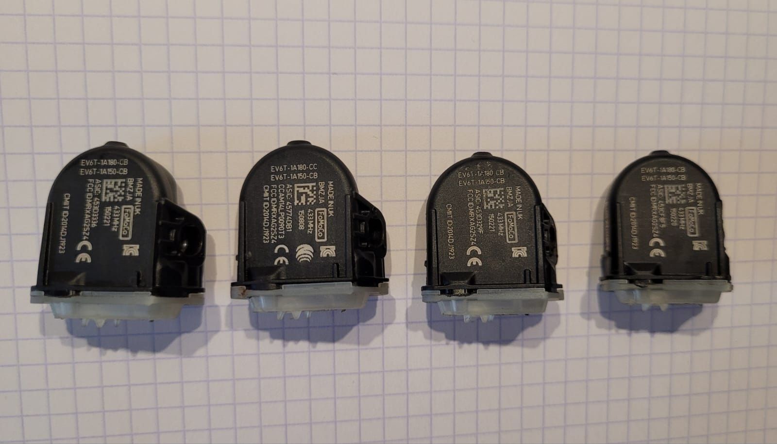 Czujniki ciśnienia TPMS orginalne Ford - komplet EV6T