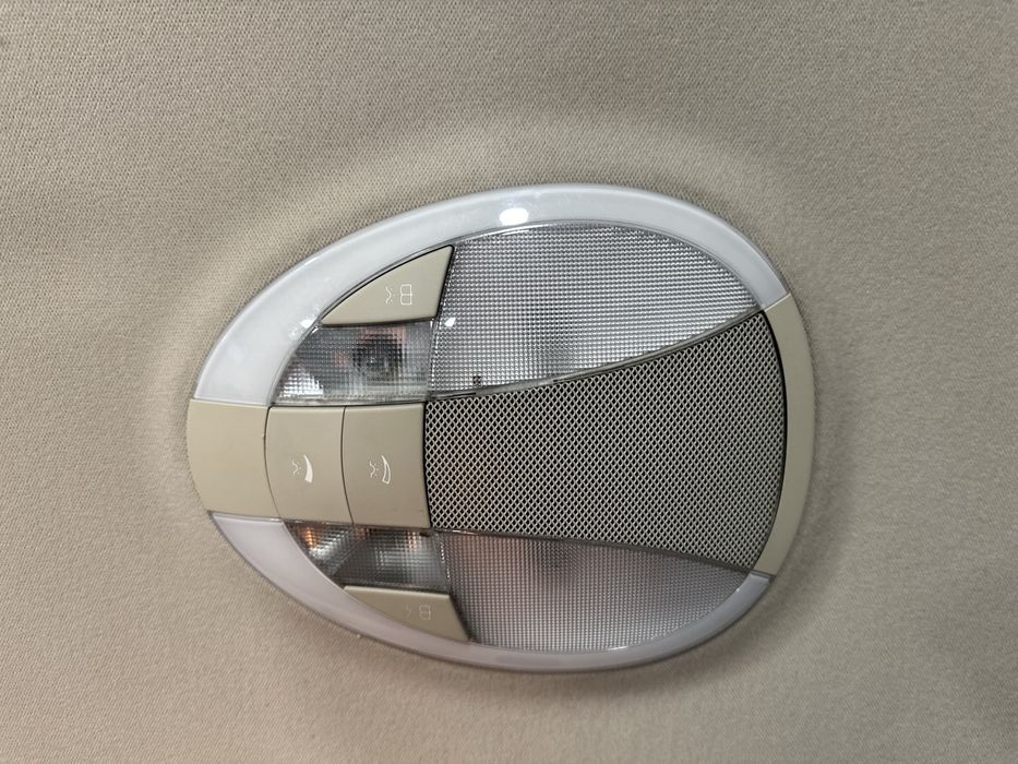 luz de Plafonier  centro mercedes w211 e270 com coluna de som