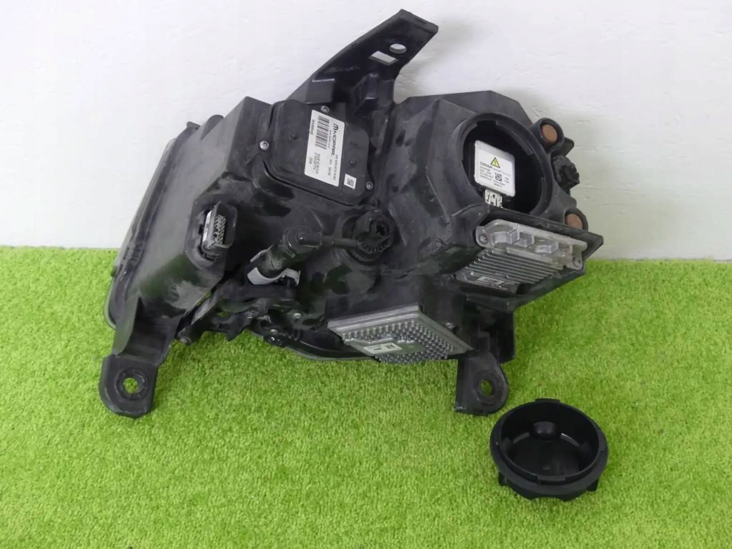 Lampa przód prawa Jeep Cherokee WK2 Srt 13 21r Lift Xenon kompl.…