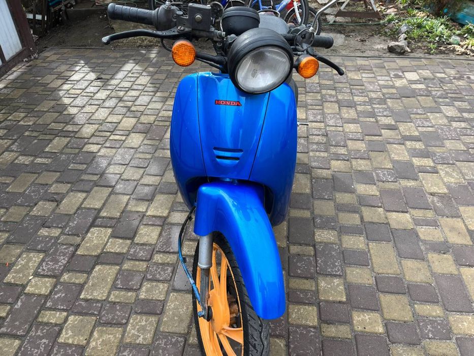 Японский скутер Honda Via