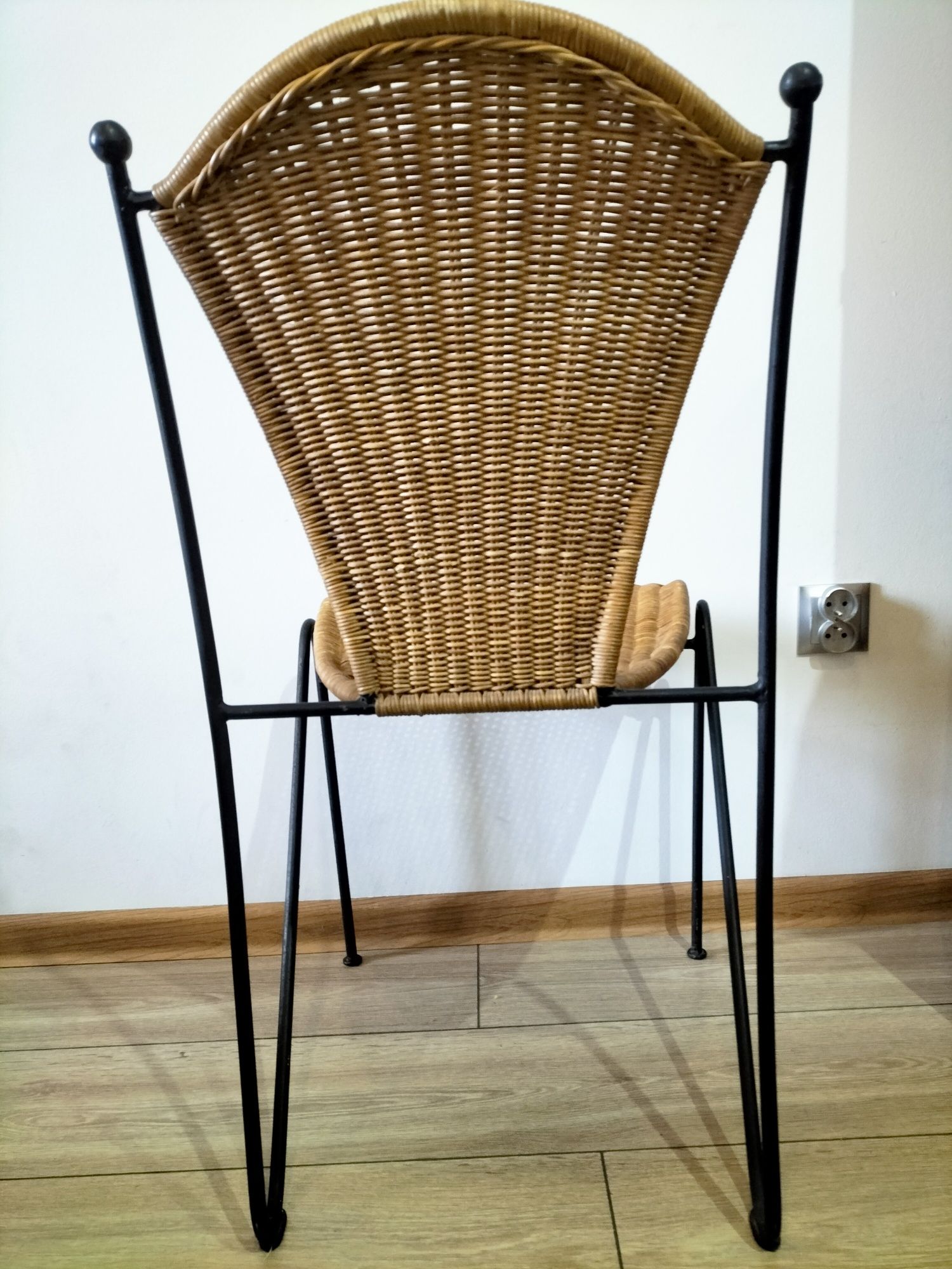 Krzesło wiklina metal wiklinowo-metalowe