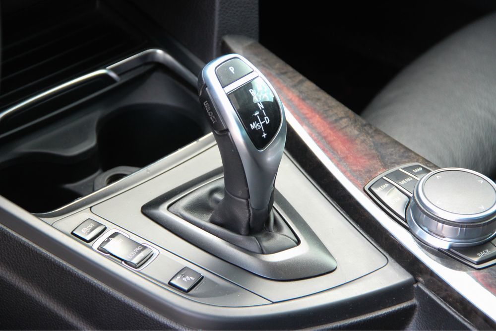 Продам BMW F30 330i 2016