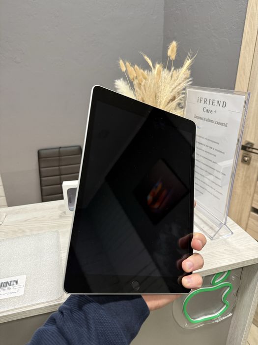 New/Open iPad 9 10.2” 64gb silver