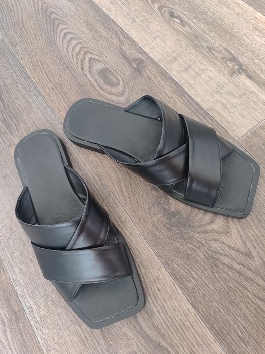 Кожаная летняя обувь