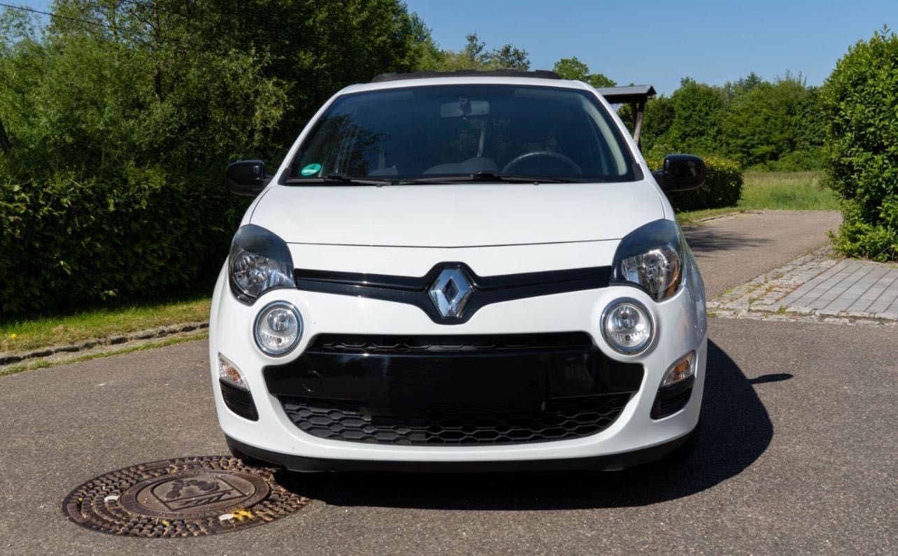 Renault Twingo 1.2 - Compacto, Estiloso e Pronto para a Cidade!