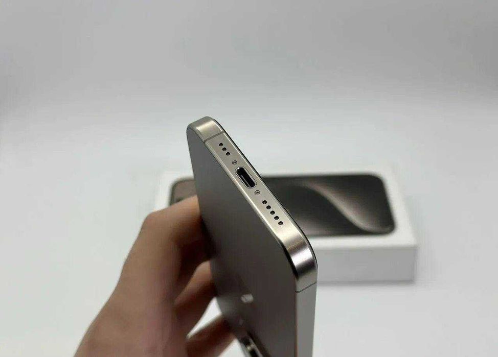 iPhone 15 Pro, 128 ГБ
