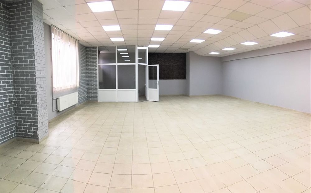 Офісне приміщення по вул. Святотроїцька