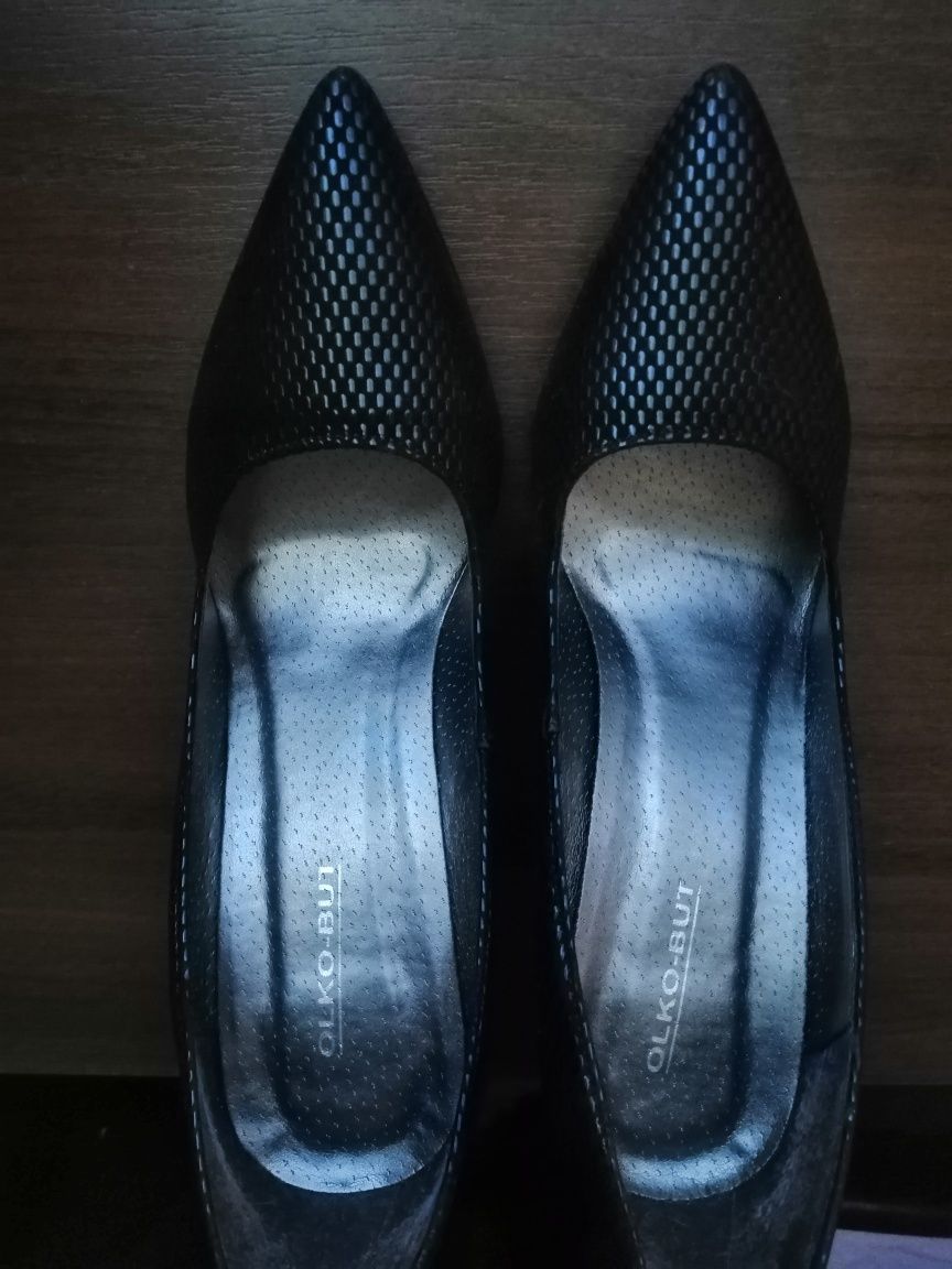 Туфли женские 40 размер (польский производитель, новые)