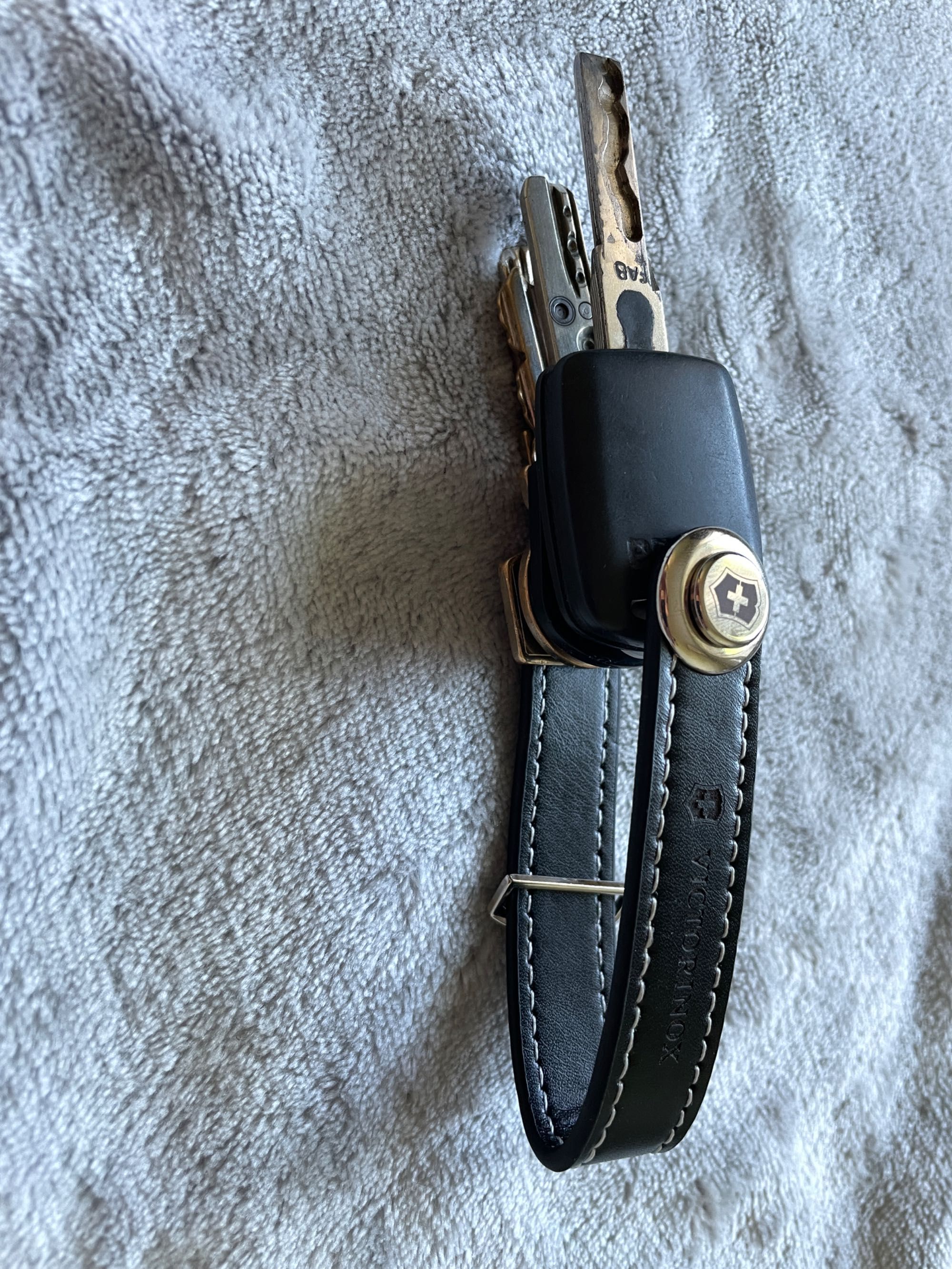 Ключница Victorinox. Футляр органайзер держатель для ключей. Новый