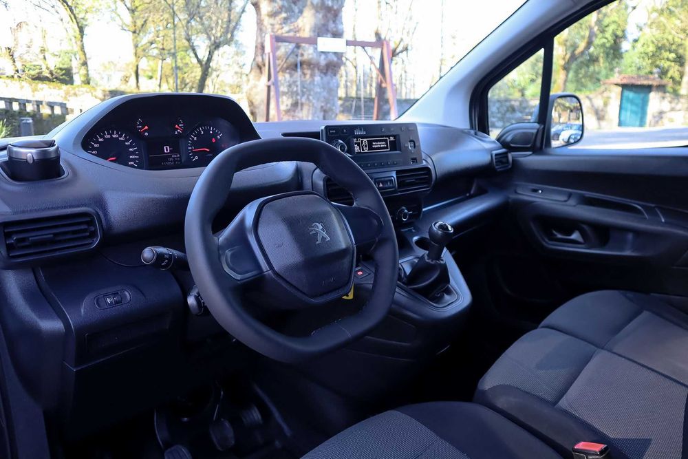Peugeot Partner 1.5 BlueHDI 3L - Desde 186€/Mês