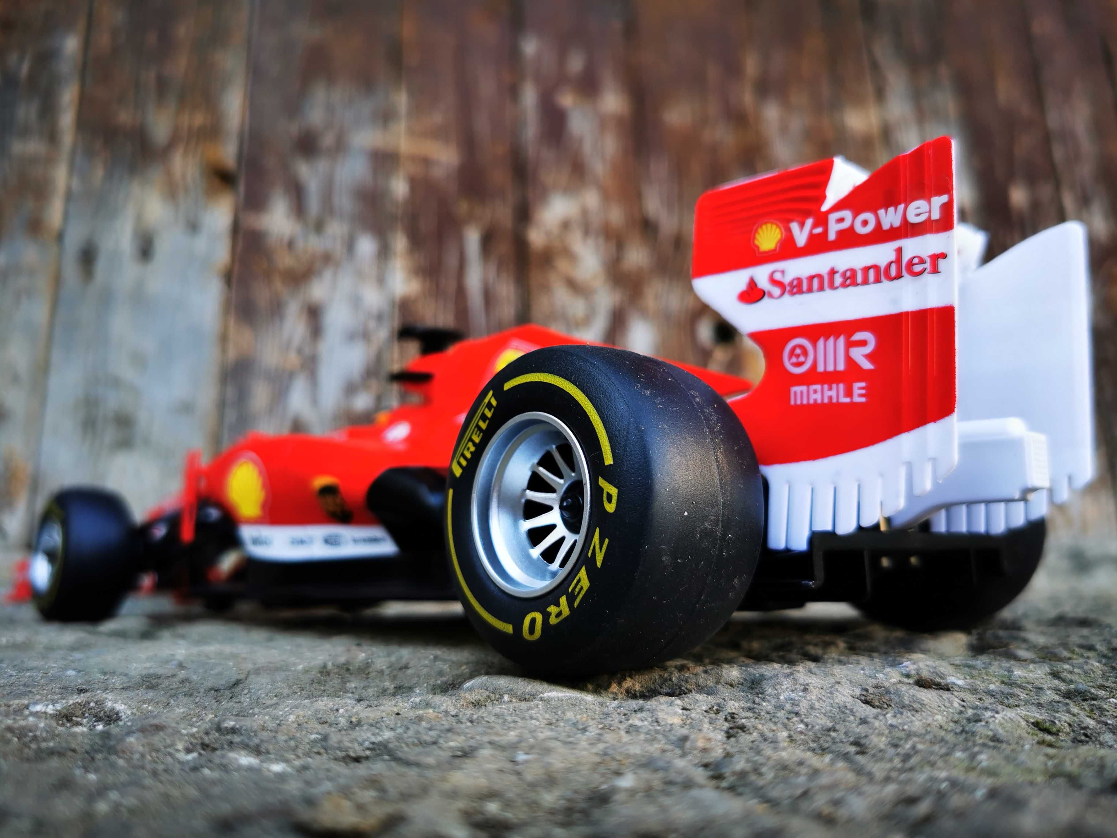 Formuła 1 Shell BOLID FERRARI F1 Zdalnie Sterowany Auto PILOT RC 2.4G