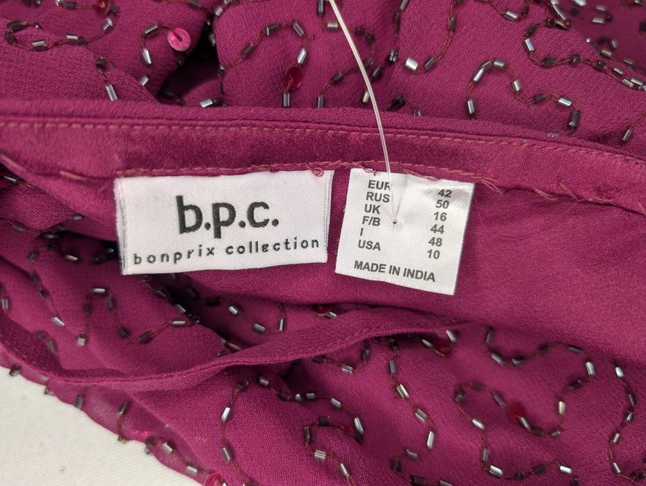 Długa sukienka o kroju syreny