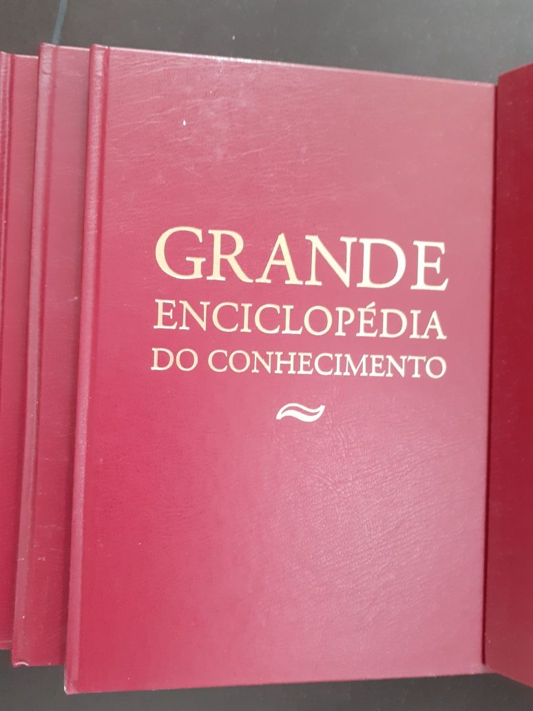 Grande atlas do conhecimento e Grande enciclopédia do conhecimento