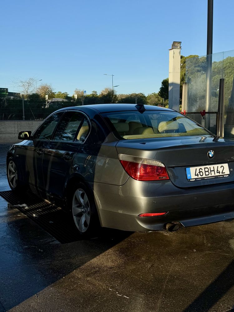 Carro BMW E60 520