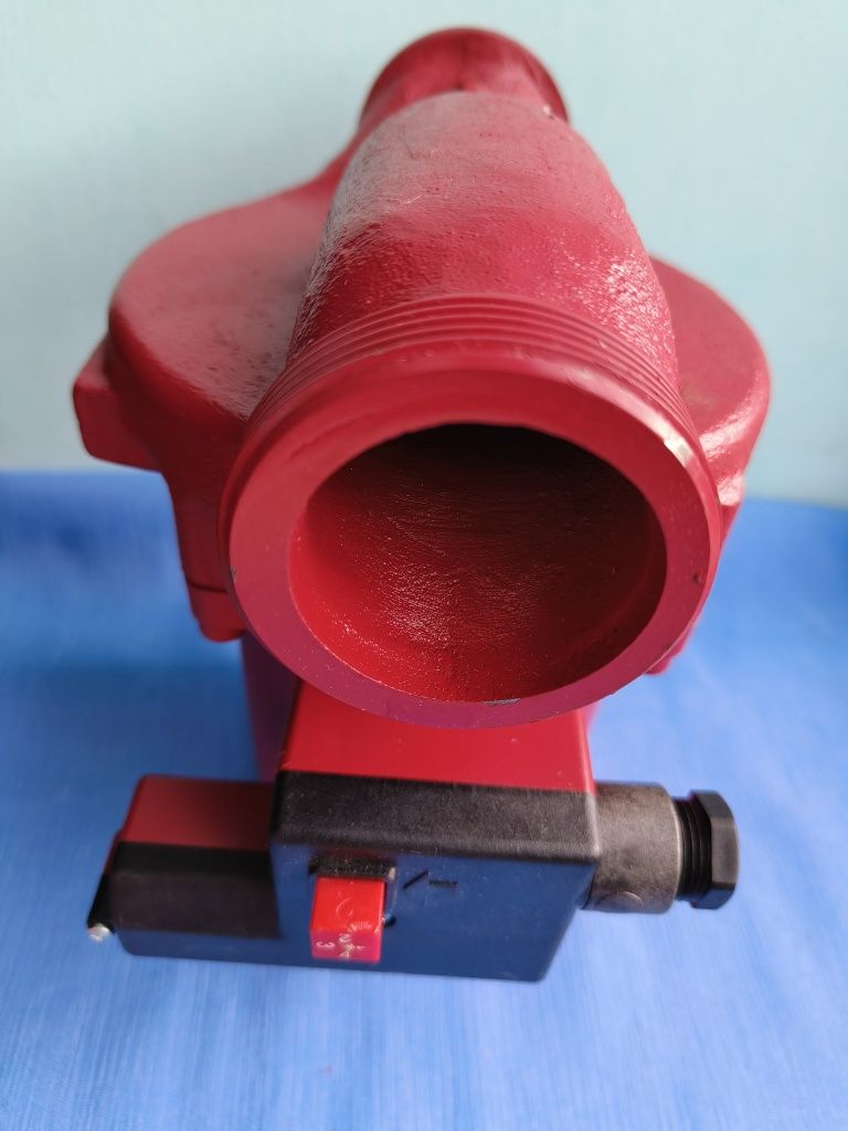 Датский циркуляционный насос Grundfos UPS 32-110 ( P/N 91359998)