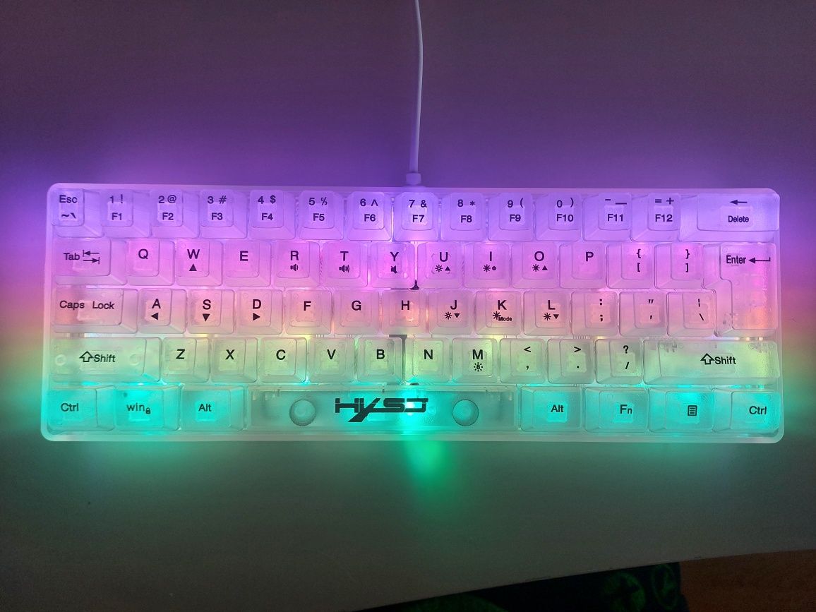 Teclado gamer RGB