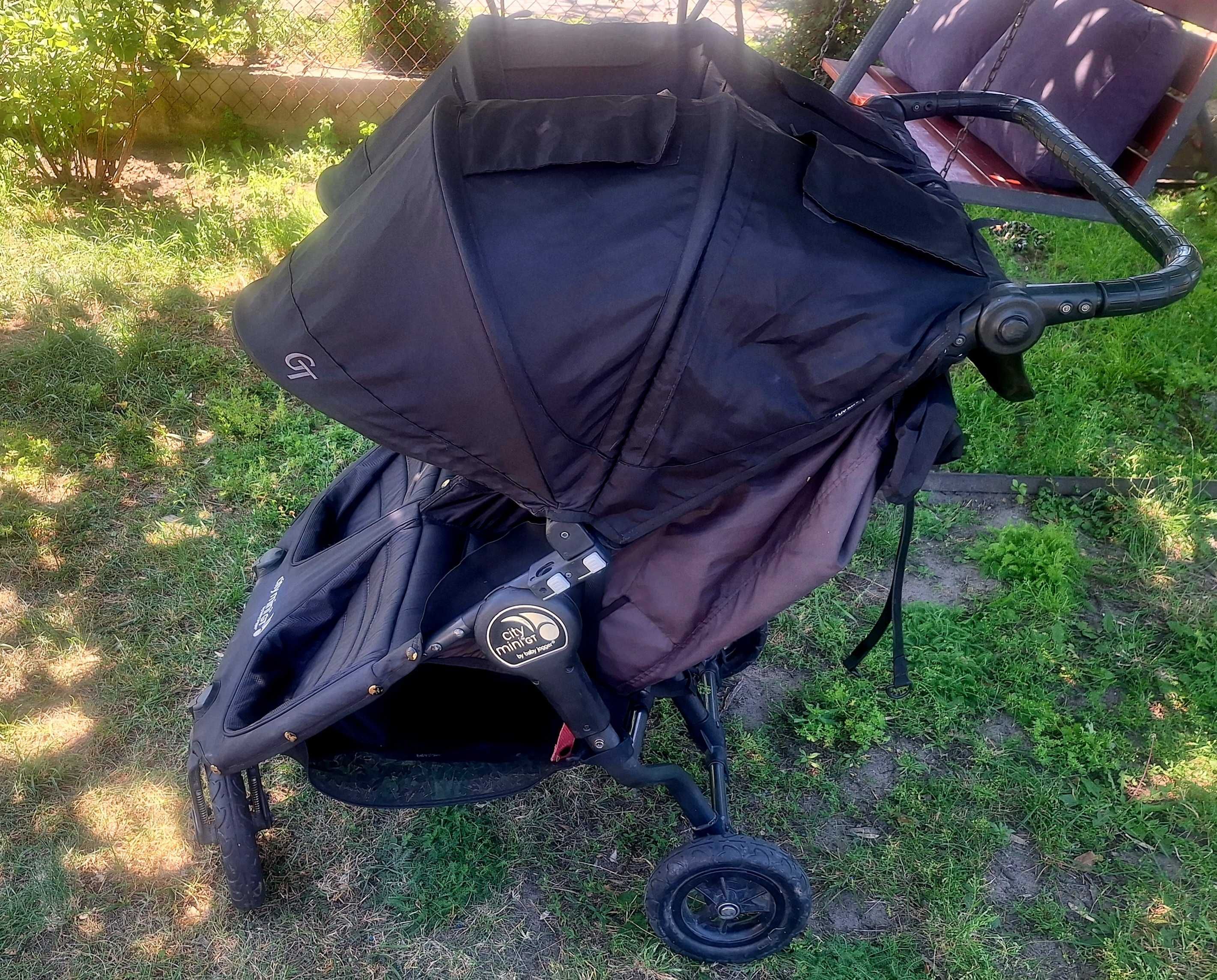 Wózek bliźniaczy Baby Jogger City Mini GT – czarny