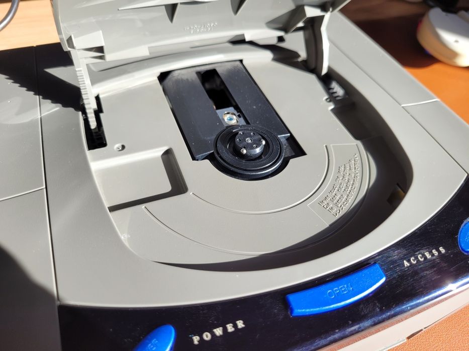 Sega Saturn (HST-3200) NTSC-J, nie wymaga przetwornicy napięcia