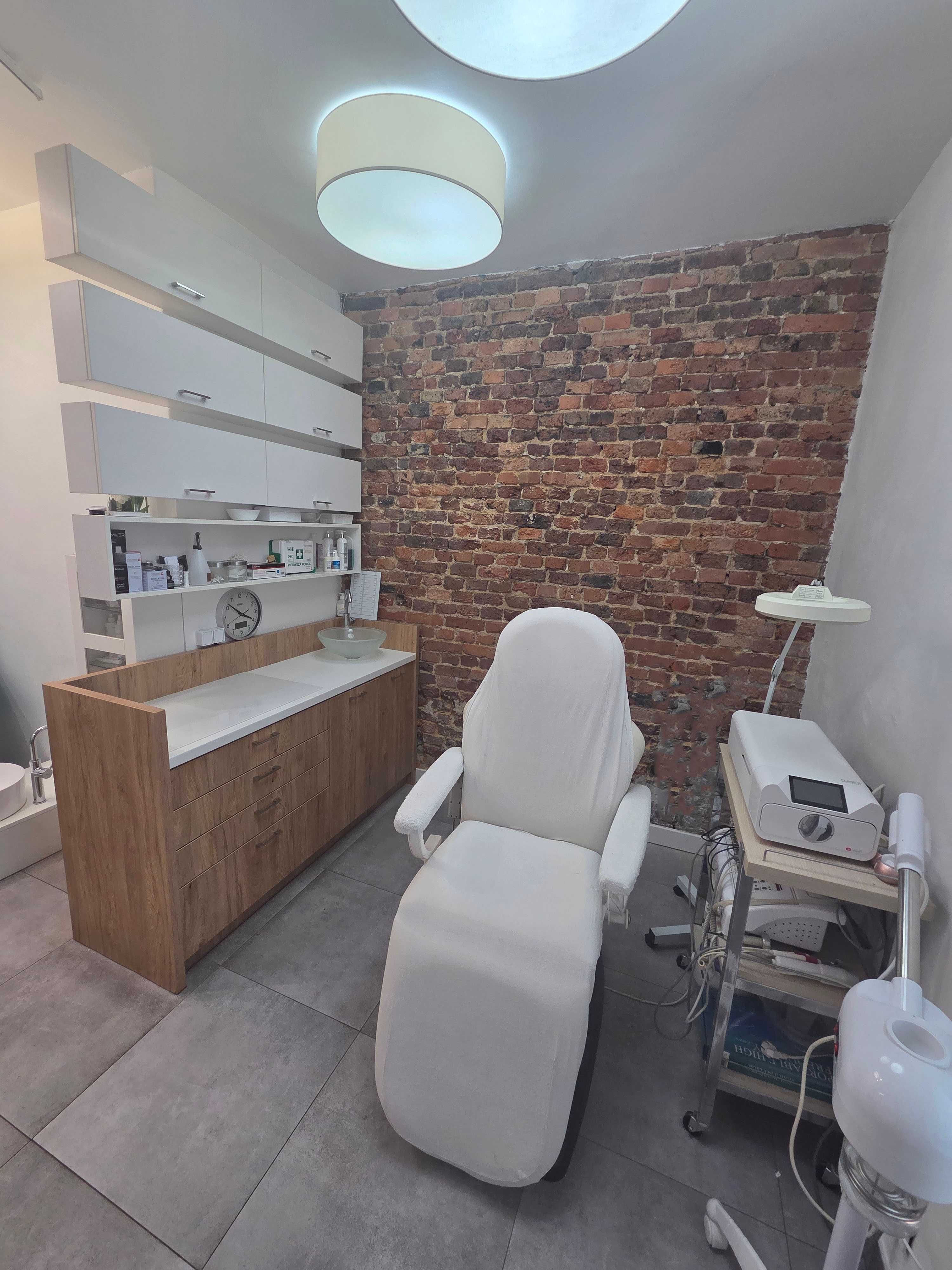 Do wynajęcia gabinet kosmetyczny / tattoo– Katowice, ul. Batorego 4