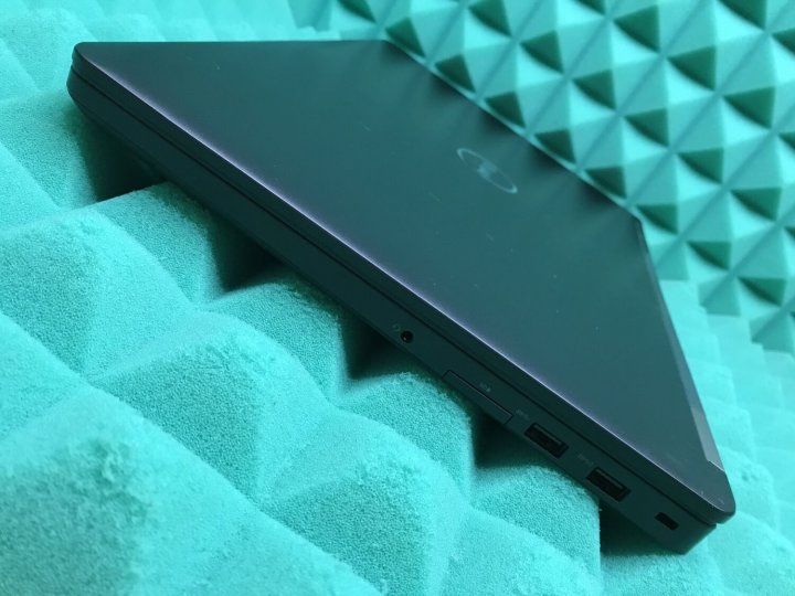 Ігровий Dell latitude e5570 WINDOWS 11 RAM 8GB NVME 256mb SSD