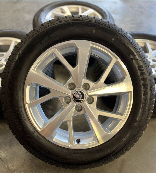 Koła Zimowe 18 Skoda Kodiaq 235/55R18 Goodyear 5x112 Jak Nowe Felgi