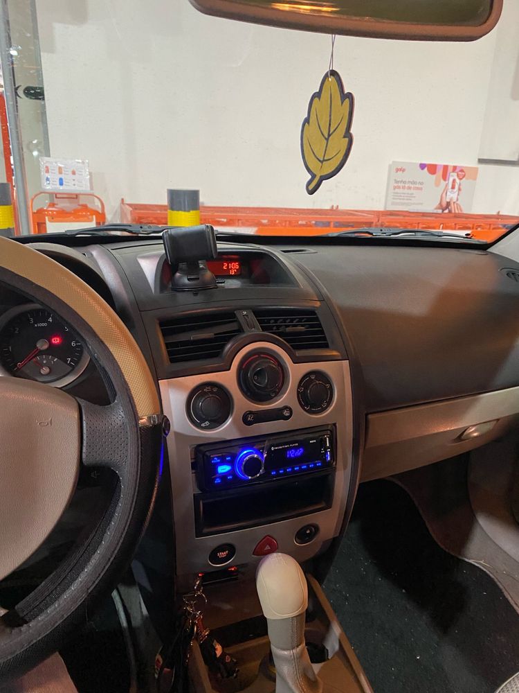 Renault Megane 1.4 Confort Expression(2004) - Excelente Estado