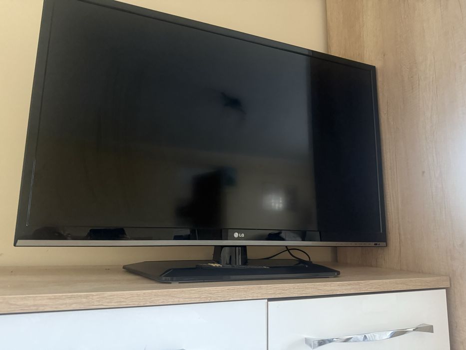 Telewizor LG 42LS5600