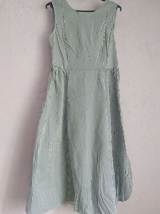 Сукні розміру Sчка