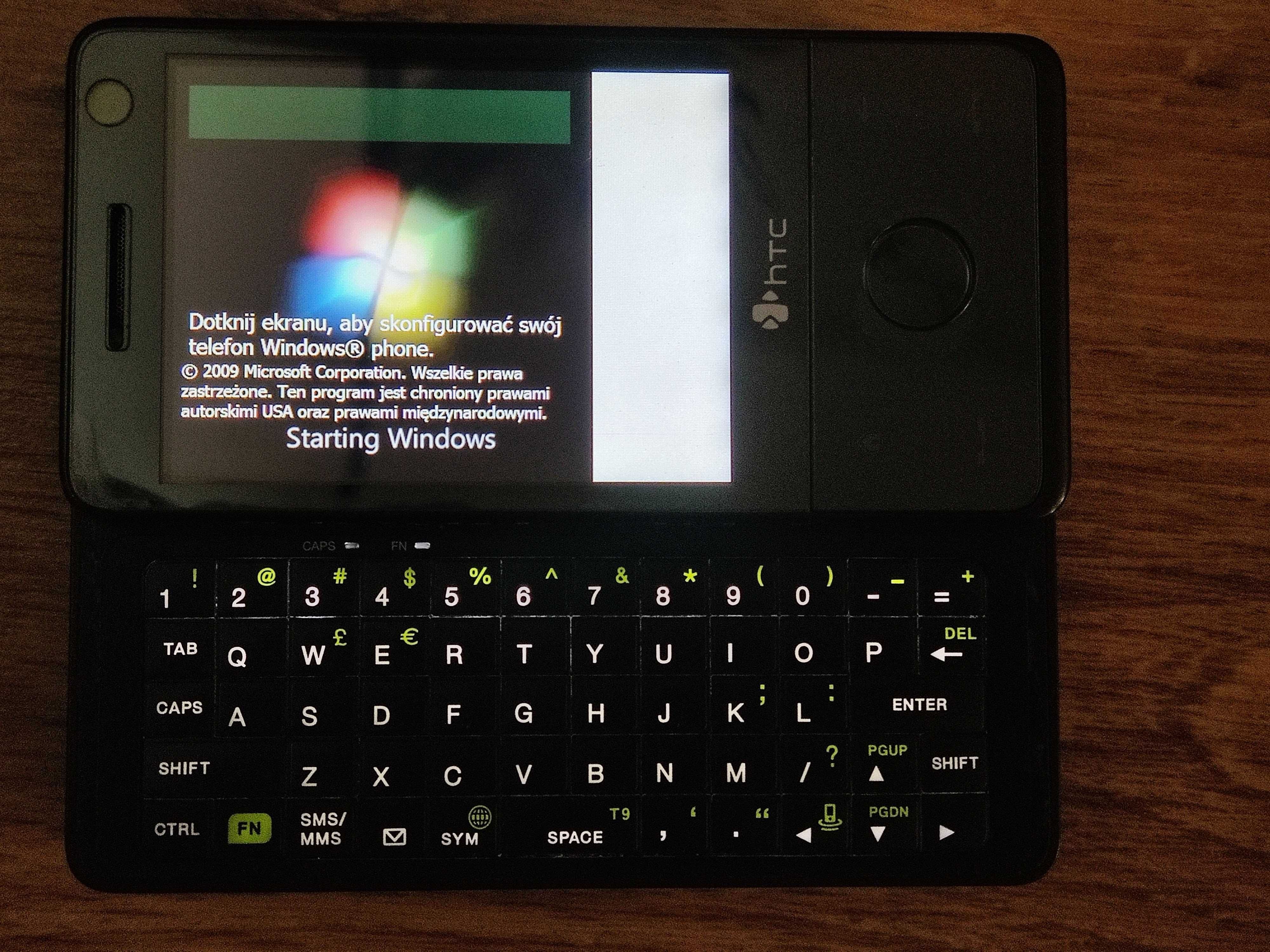 Telefon HTC TOUCH PRO T7272 / GPS / Bluetooth / WIFI zestaw + CarKit