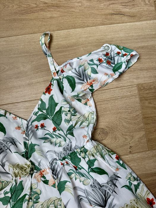 Ромпер комбінезон-шорти в квітковий принт pull&bear m розміру