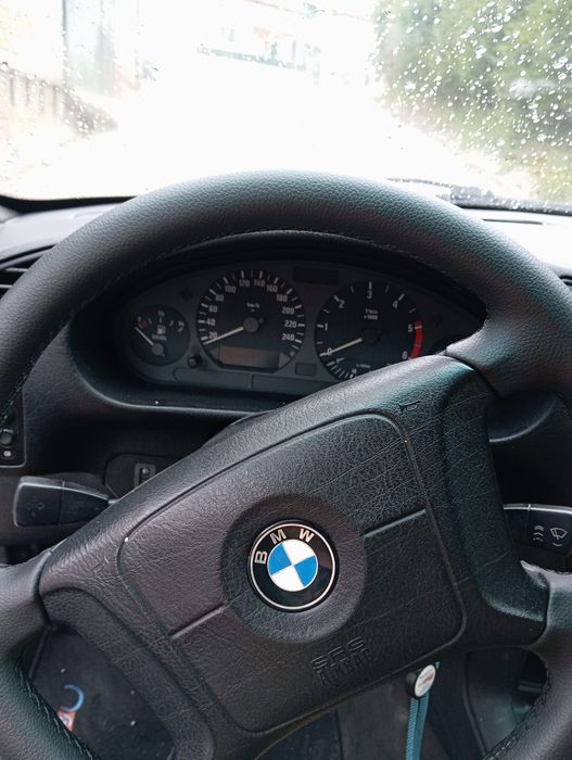 Bmw 318 tds  negociável