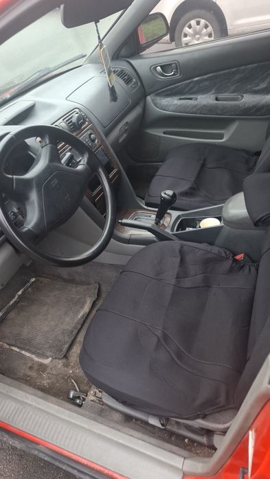 Міцубіші голанд 8