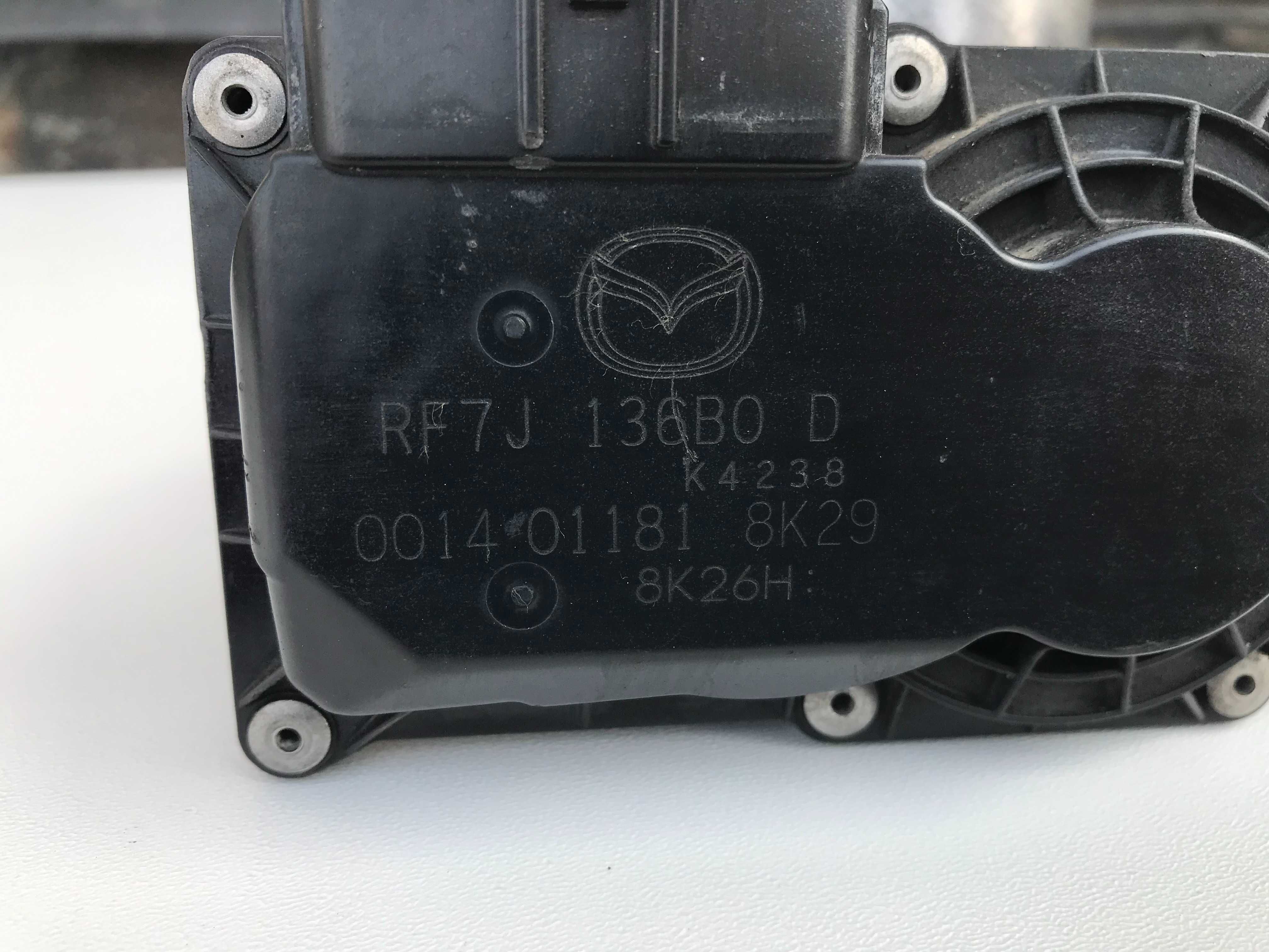 Дросельна заслонка Mazda 3 BK / Mazda 5 / Mazda 6 GG. GY - 2.0 MZR-CD
