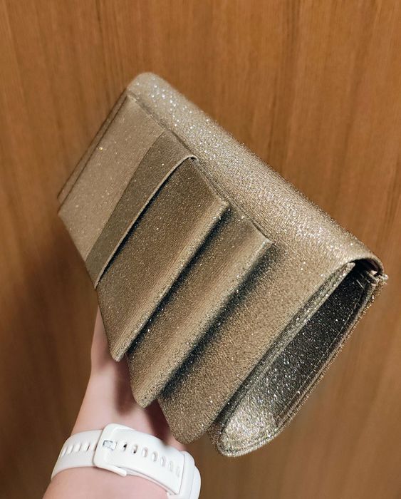 Złota klasyczna kopertówka torebka wizytowa Menbur